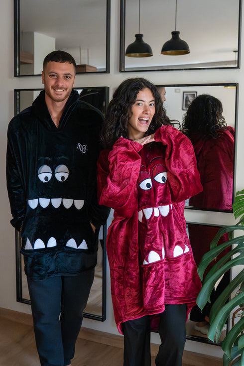 Snuggs Sweat à capuche rouge foncé Monstre